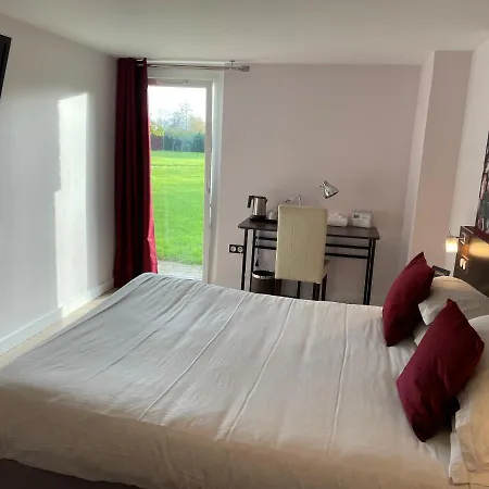 Eden Park Restaurant Hotell 3*