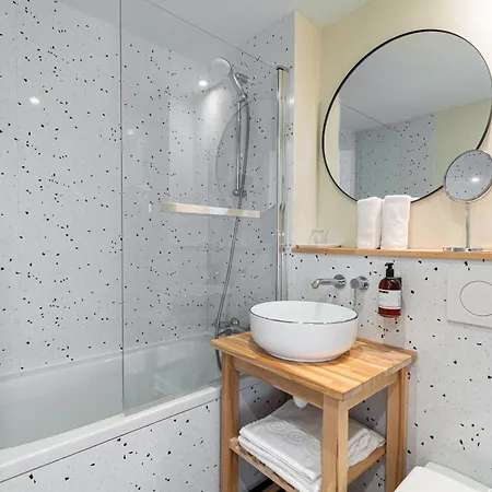 Eden Park Restaurant Hotel 3*