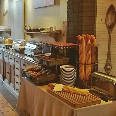 Eden Park Restaurant Hotel 3*