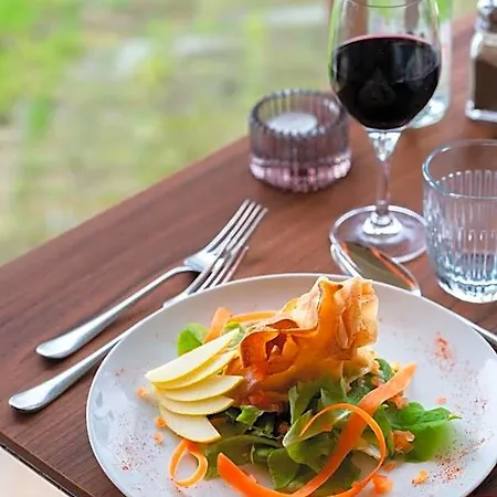 Eden Park Restaurant