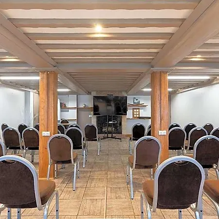 מלון Eden Park Restaurant Pont-Évêque