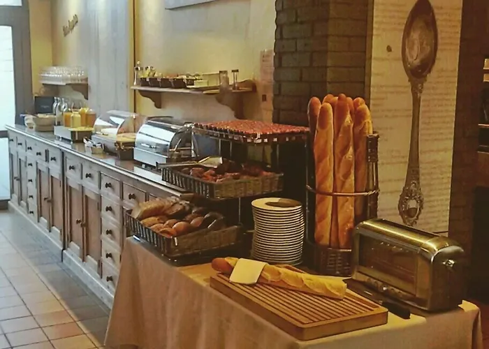 Eden Park Restaurant Hotel 3*